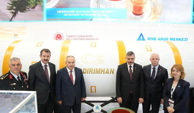 Bakan Çiftçi, SAHA EXPO 2026’da savunma sanayii stantlarını ziyaret etti
