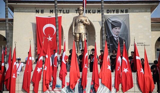 19 Mayıs tatil mi, hangi güne denk geliyor? 18 Mayıs Pazartesi okullar tatil mi, yarım gün mü? İşte resmi tatil takvimi!