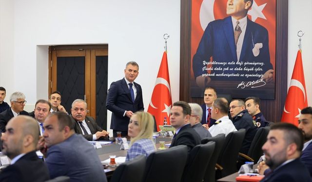 Muğla'da yangın riski yüksek bölgelerde ormanlara giriş yasağı kondu