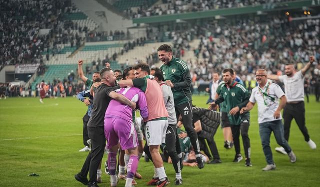 Muğlaspor penaltılarla 1. Lig’de! Elazığspor finalde yıkıldı
