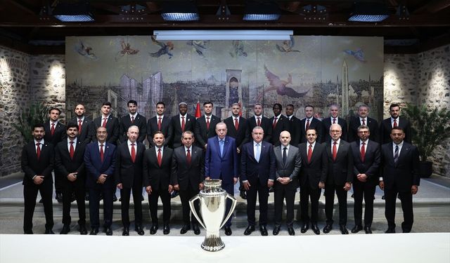 Cumhurbaşkanı Erdoğan, Galatasaray’ı kabul etti