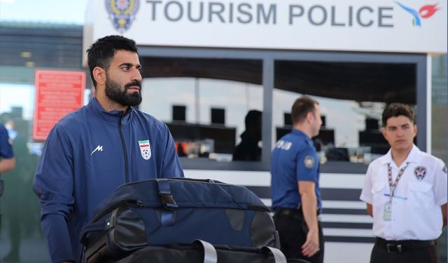 İran Milli Futbol Takımı kamp için Antalya'ya geldi