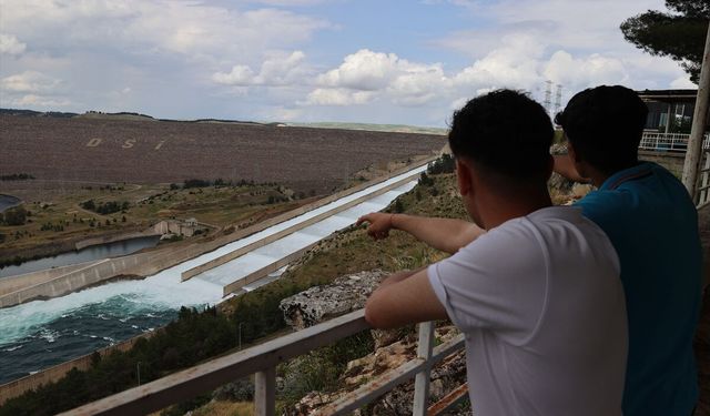 Şanlıurfa'da baraj turizmi: İzlemeye geliyorlar!