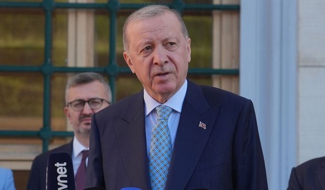 Cumhurbaşkanı Erdoğan'dan Aziz Yıldırım'a tebrik telefonu