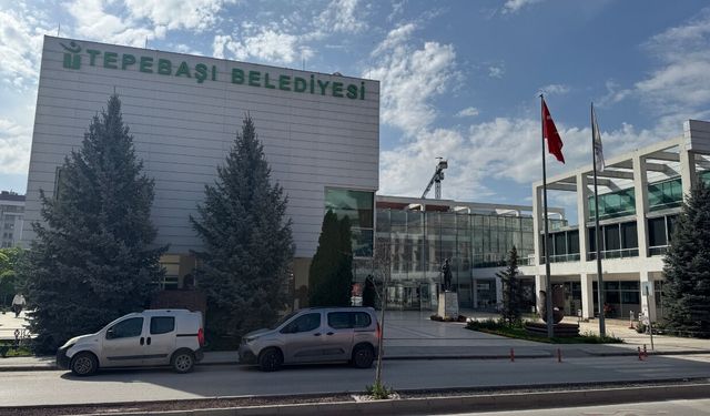 Eskişehir Tepebaşı Belediyesi'ne yolsuzluk operasyonu: Özel Kalem Müdürü ve Başkan Yardımcıları gözaltında