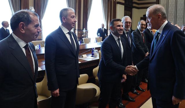 Cumhurbaşkanı Erdoğan'dan Dursun Özbek ve Okan Buruk'a tebrik telefonu