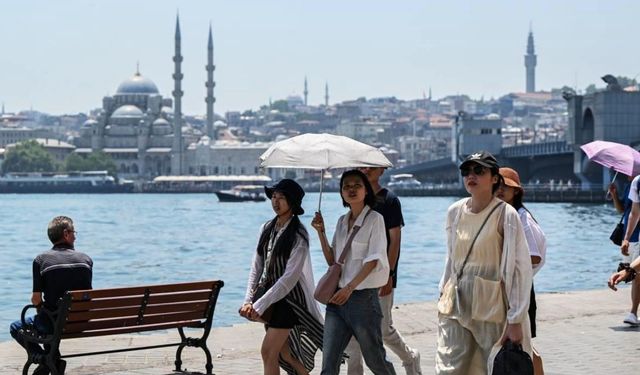 İstanbul'a yaz geliyor: Sıcaklıklar 30 dereceye yaklaşacak!