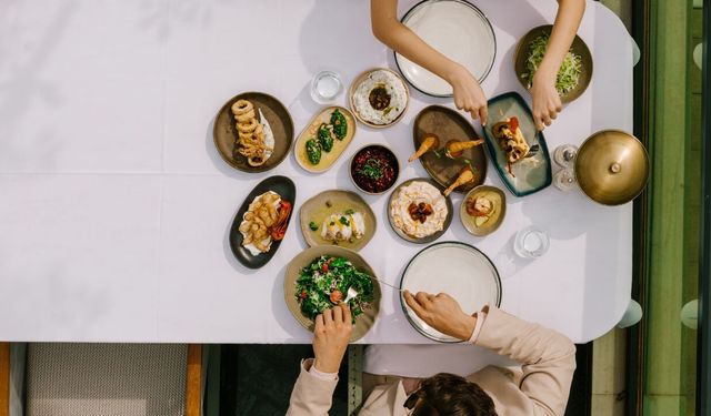 Kuşadası gastronomisinde yeni sezon: Savlo kapılarını açtı