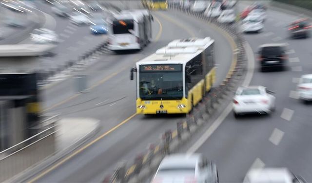 19 Mayıs’ta toplu taşıma ücretsiz mi? 2026 İstanbul, Ankara, İzmir İETT, Metro, Marmaray ve EGO bedava mı? İşte Resmi Gazete kararı!