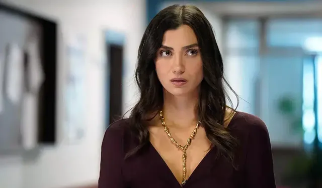 Aleyna Solaker tarzıyla gündem oldu! Siyah kombini dikkat çekti
