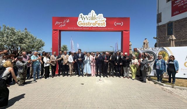 Uluslararası GastroFest Ayvalık'ta başladı