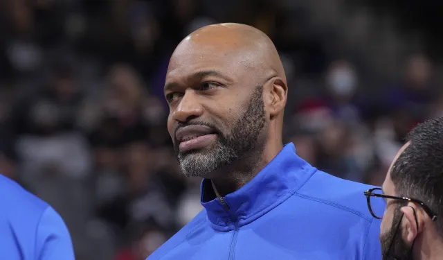 Orlando Magic başantrenör Jamahl Mosley ile yollarını ayırdı