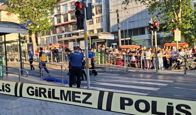 Laleli'de tramvay faciası