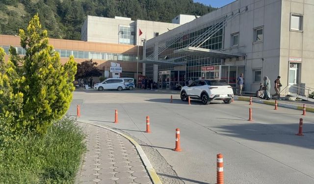 Alacak kavgasında amca oğulları birbirine girdi: 1 ölü, 3 yaralı