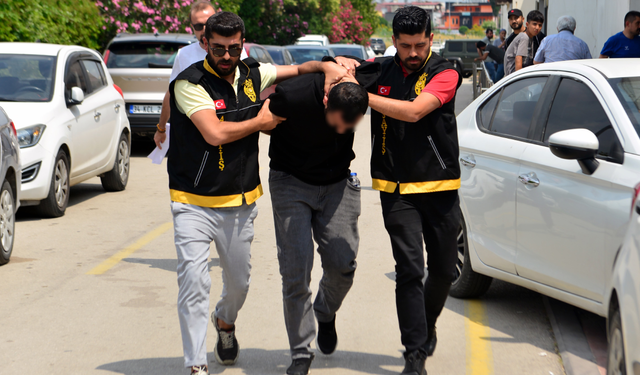 Adana'da cinayetin ardından otomobil arızası çıktı! Sokak ortasında öldürdü