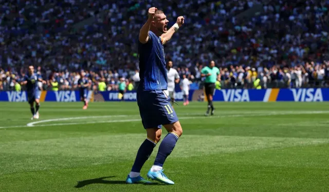 Oyundan alınan Dzeko, kulübede çılgına döndü!