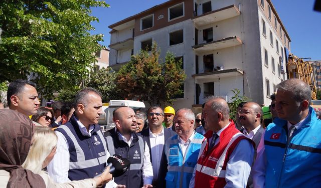 340 kişinin yaşadığı site yıkılıyor