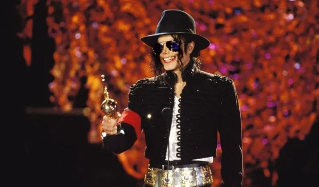 Popun Kralı yine zirvede! Michael Jackson'dan yeni rekor