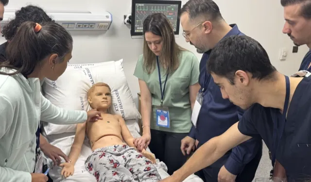 Tıp öğrencileri simülasyon teknolojisiyle becerilerini geliştiriyor