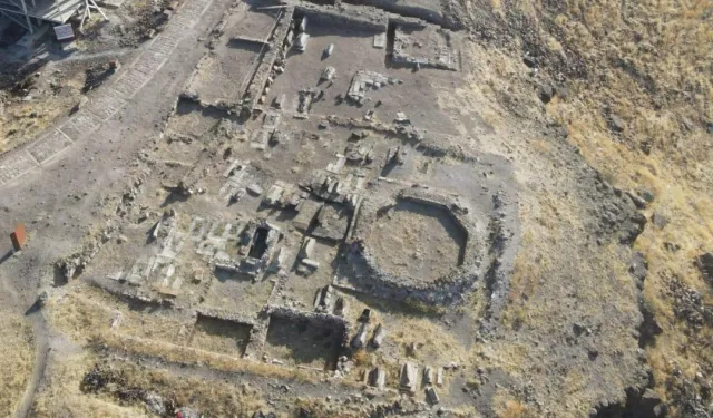 Ani''deki kazılarda Selçuklu dönemine ait bir kümbet bulundu