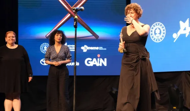 Adana Altın Koza Film Festivali: Pelin Esmer’e 8 ödül!