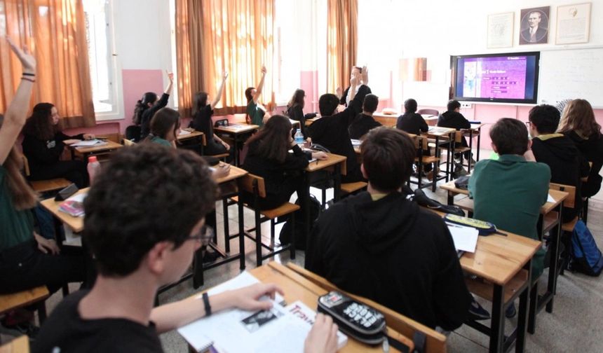 Liselere 'cuma namazı' talimatı! Kolaylık sağlansın
