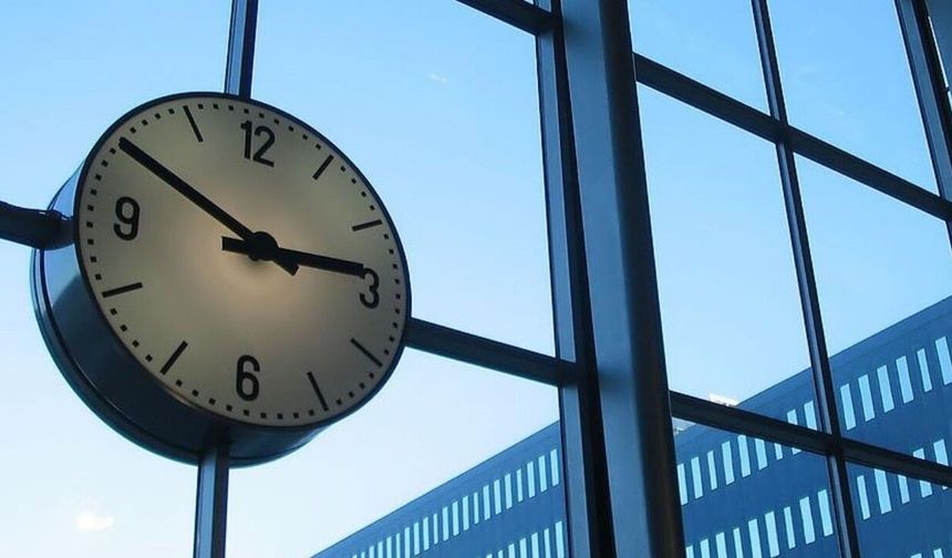 Saatler ileri alınacak mı? 2026 Yaz saati uygulaması ne zaman başlıyor? Türkiye’de saatler değişecek mi?