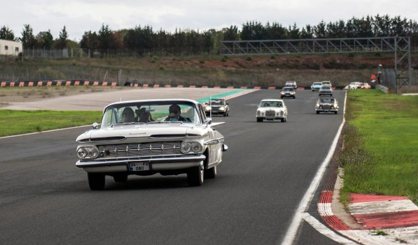 Cumhuriyet Rallisinde kazanan dostluk oldu