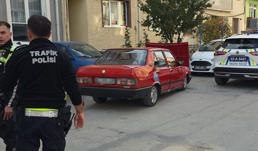 'Dur' ihtarına uymayan sürücü aracını bırakıp kaçtı