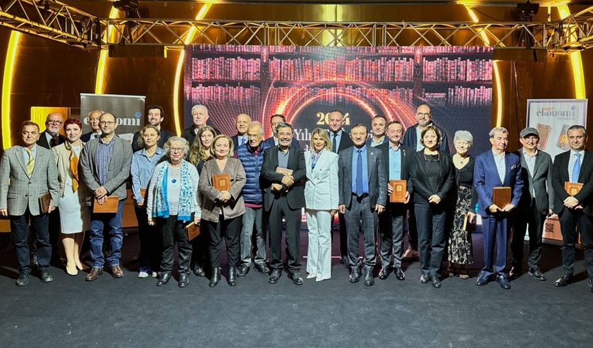 Kitap dünyasının prestijli ödülleri sahiplerini buldu