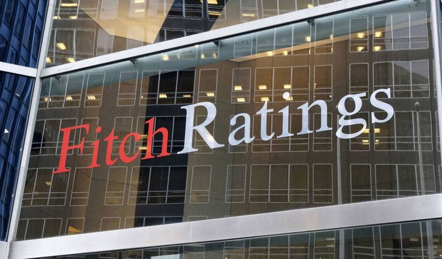 Fitch, küresel ekonomik büyüme tahminini düşürdü