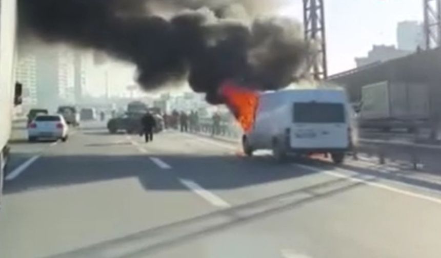 TEM'de korku dolu anlar: Araç alevlere teslim oldu