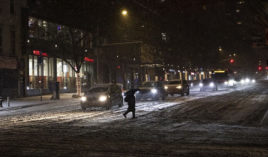 ABD'yi kar vurdu! Uçuşlar iptal edildi