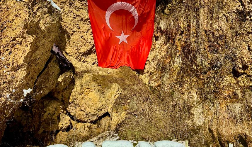 Sızır Şelalesi'nde kartpostalları aratmayan görüntüler