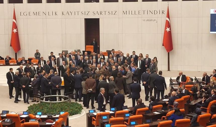 TBMM'de "oy pusulası" gerginliği! "Kim yaptıysa ahlaksızdır"