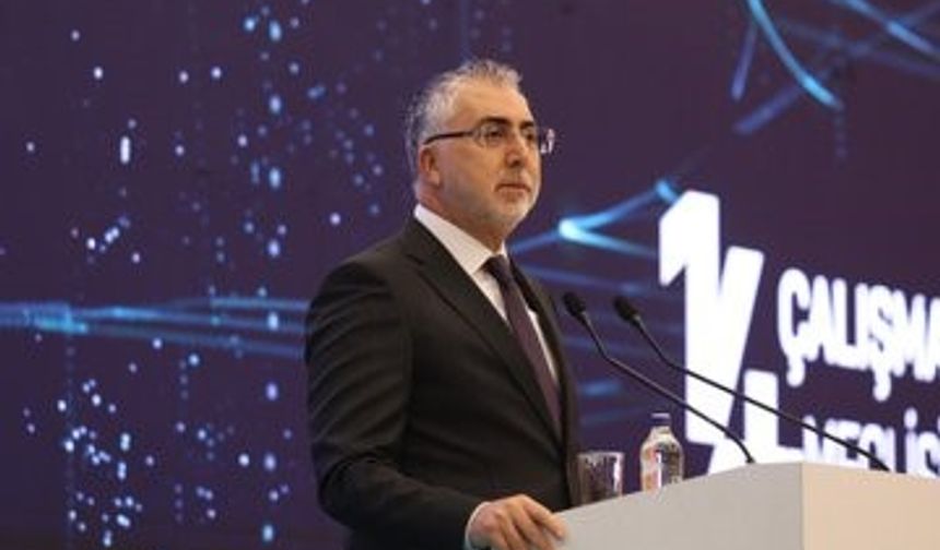 Bakan Işıkhan: Dijitalleşmeyi fırsat olarak görmeliyiz