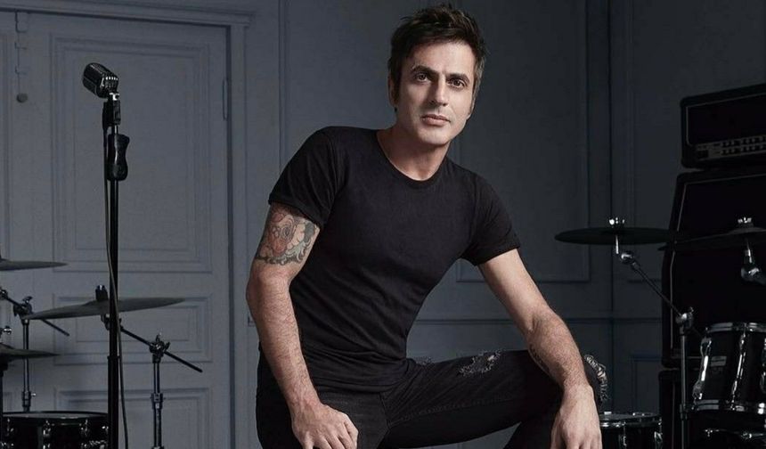 Teoman'dan itiraf! "Annem yıllarca şarkıcı olmamdan utandı"