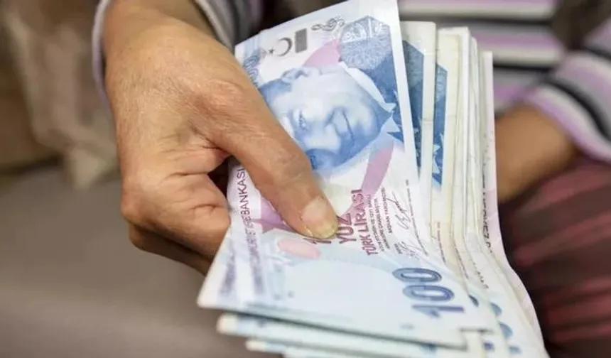 Emeklilikte büyük değişim mi geliyor? “Çalıştıkça daha fazla maaş” dönemi gündemde