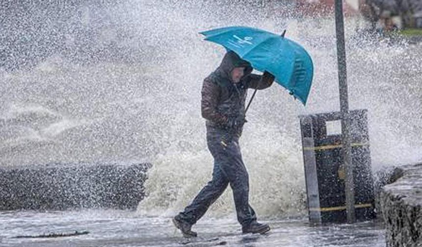 İstanbul sağanak yağmura esir oldu! "Çarşamba gününe dikkat!"