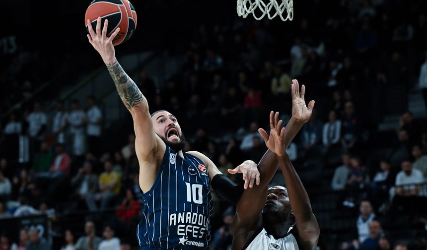 Anadolu Efes'ten gövde gösterisi! Virtus Bologna’yı 31 sayı farkla devirdi