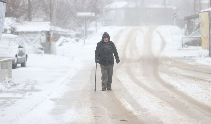 Kırklareli'nin yüksek kesimlerinde kar etkili oluyor