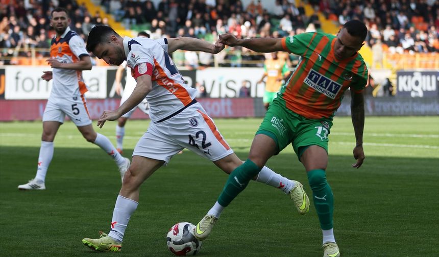 Başakşehir deplasmanda Alanyaspor'u devirdi: 2-1