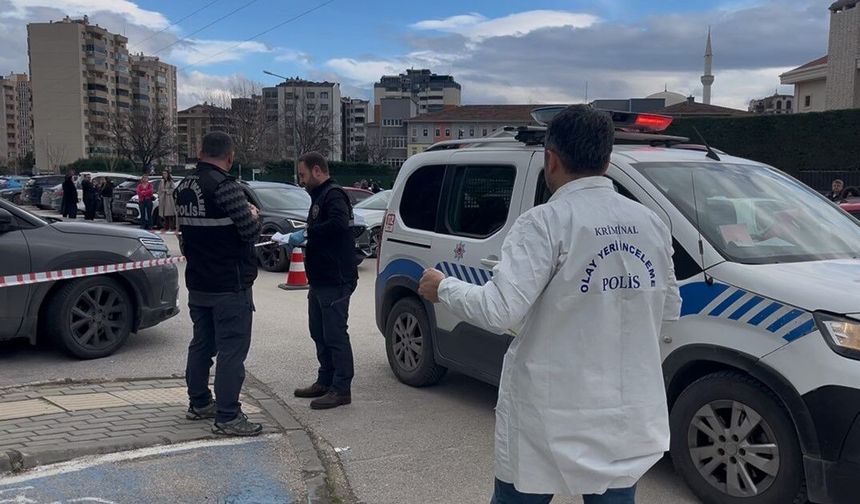 Bursa’da kadın öğretmen okul önünde silahlı saldırıya uğradı