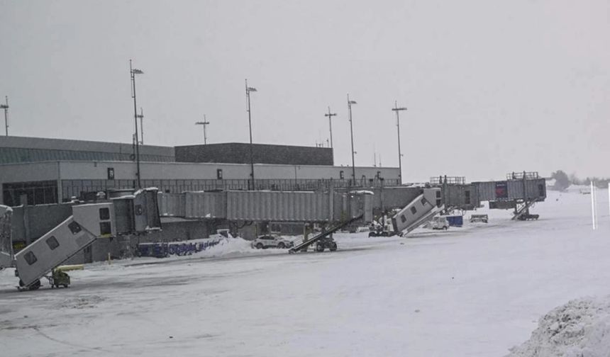 ABD'de kar fırtınası: 40 milyon kişi etkilendi, 5 binden fazla uçuş iptal edildi