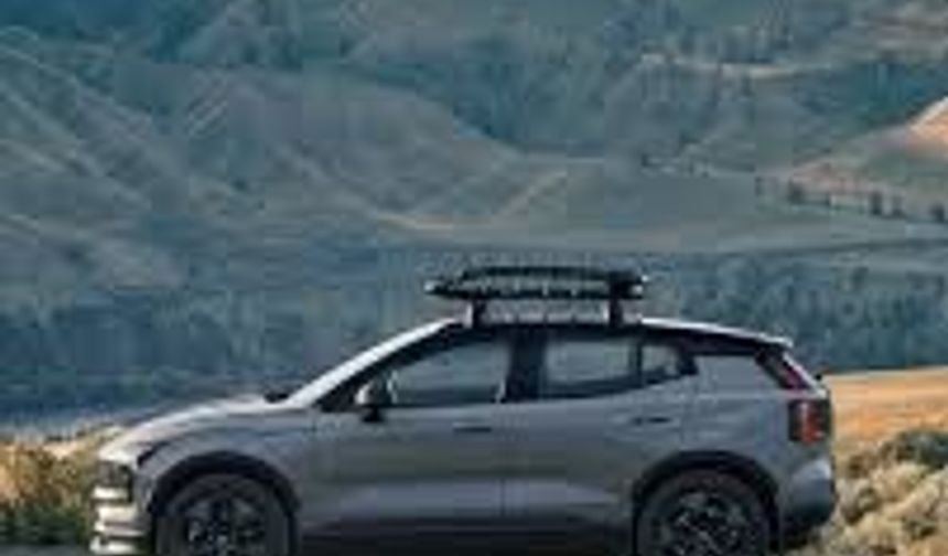 Volvo EX30'dan 2026 hamlesi: Daha ucuz versiyon ve beklenen 'powerbank' özelliği geldi!