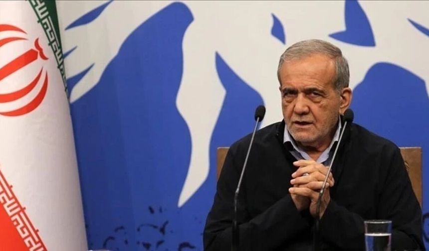 Pezeşkiyan'dan Papa'ya destek mesajı