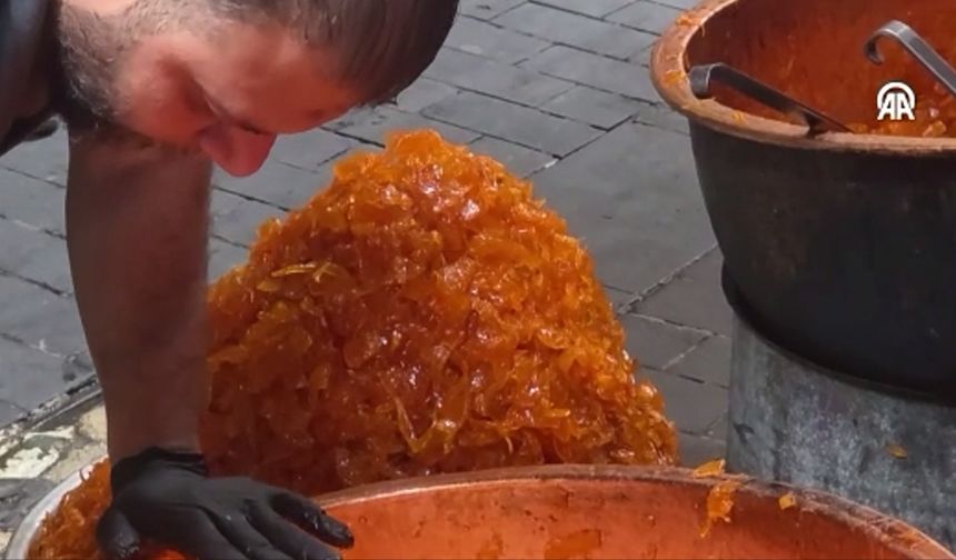 Lübnan'da Ramazan ayı "Cezeriyye Tatlısı"yla karşılanıyor