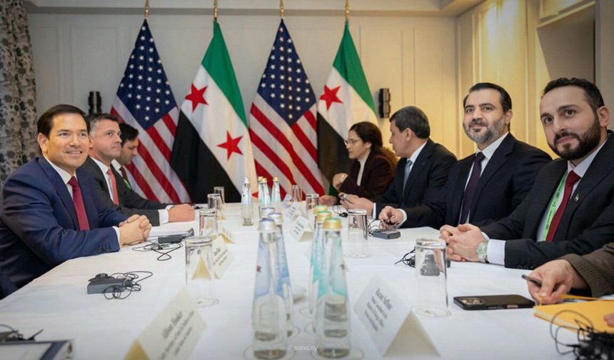 Suriye'de yeni dönem "Bir fotoğraf bin kelimeye bedel" notuyla duyuruldu