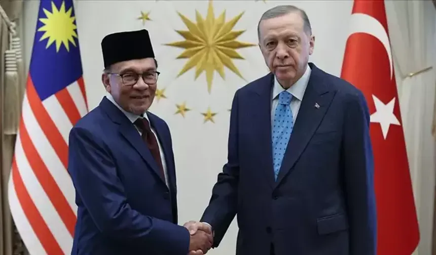 Cumhurbaşkanı Erdoğan, Malezya Başbakanı İbrahim ile görüştü