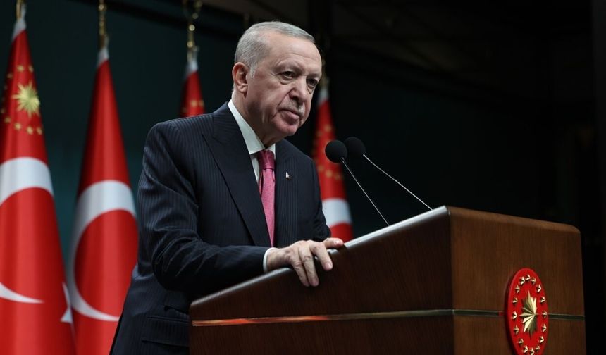 Cumhurbaşkanı Erdoğan, kabine toplantısının ardından açıklamalarda bulunuyor
